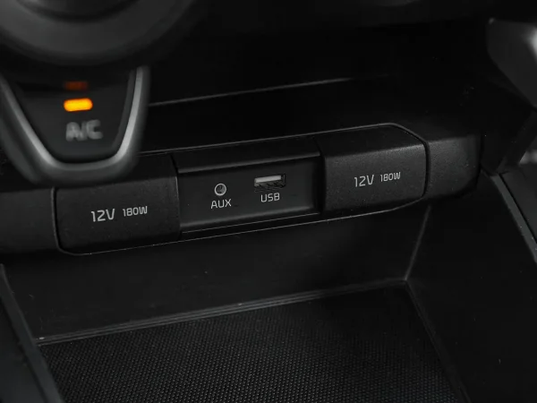 Kia Rio, IV фото №17