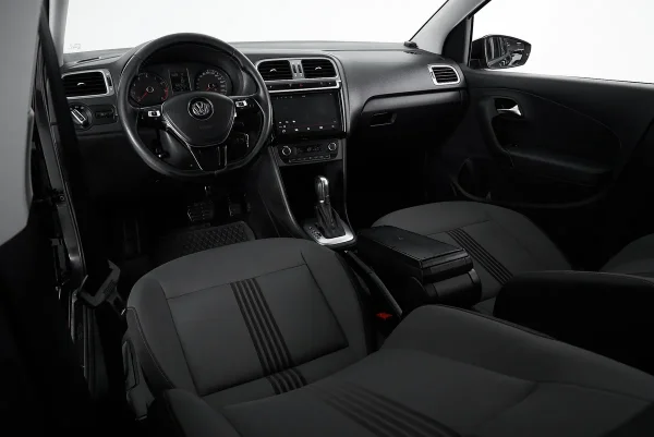 Volkswagen Polo, V Рестайлинг фото №7