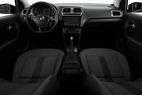 Volkswagen Polo, V Рестайлинг фото №8