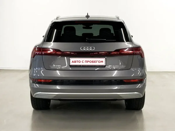 Audi e-tron, I фото №4