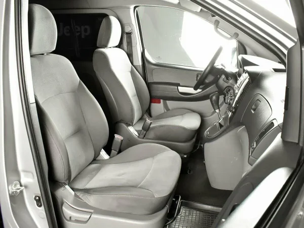 Hyundai H-1, II фото №7