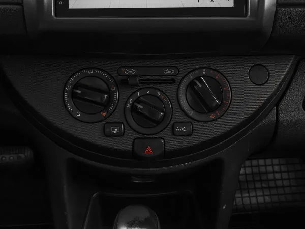 Nissan Note, I Рестайлинг фото №15