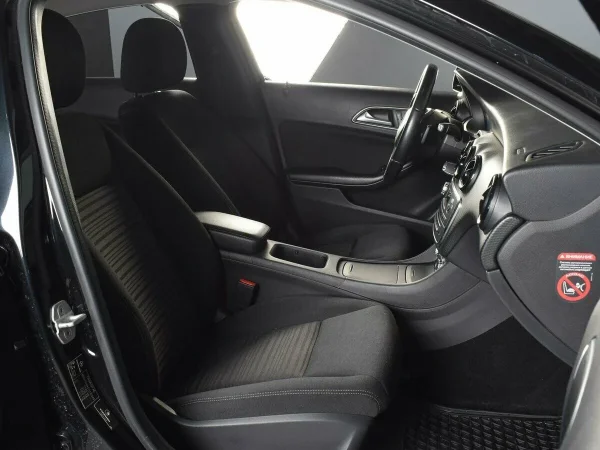 Mercedes-Benz A-Класс, III (W176) фото №7
