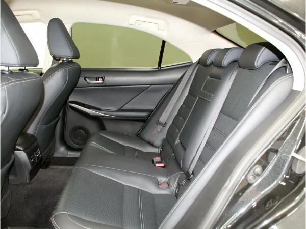 Lexus IS, III Рестайлинг фото №22