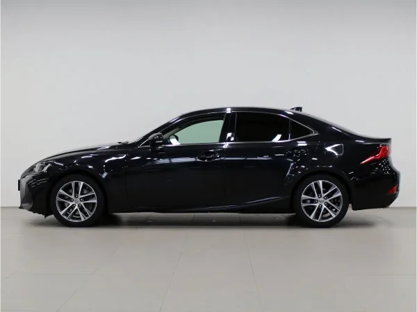 Lexus IS, III Рестайлинг фото №7