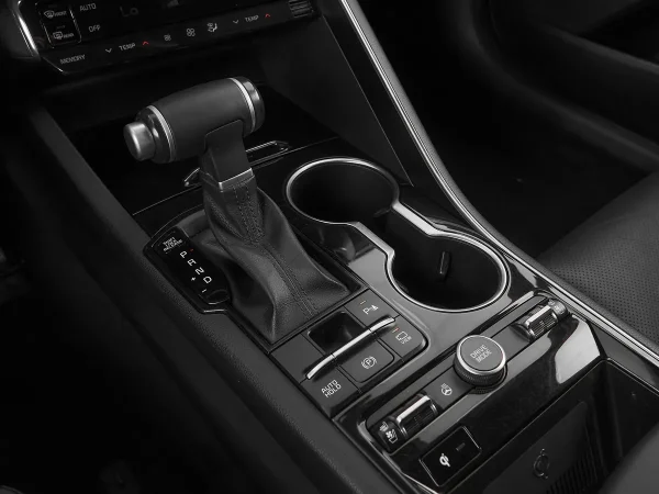 Kia K5, III фото №20