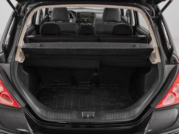 Nissan Tiida, I Рестайлинг фото №18