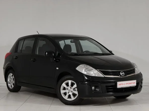 Nissan Tiida, I Рестайлинг фото №3