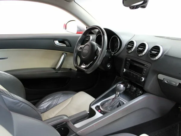 Audi TTS, II (8J) фото №11