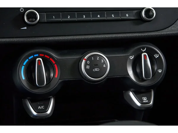 Kia Rio, IV Рестайлинг фото №16