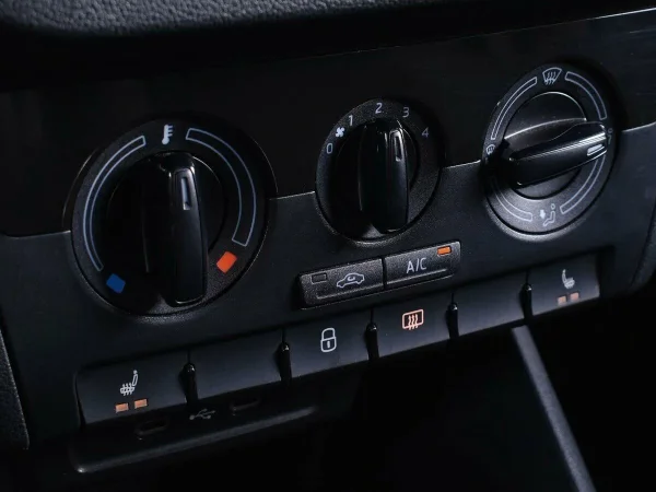 Skoda Rapid, II фото №8
