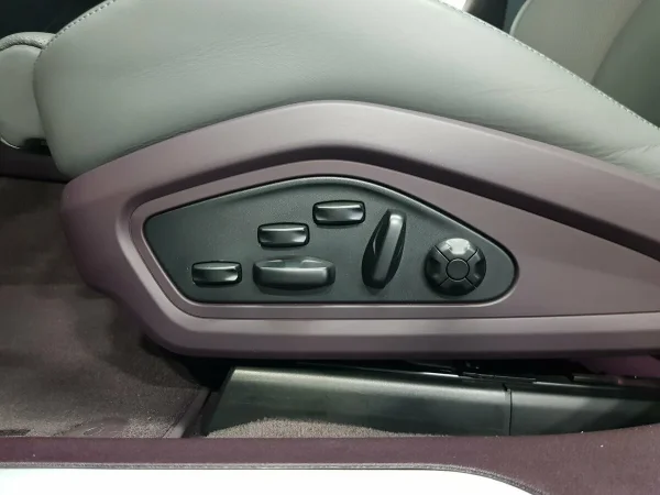 Porsche Taycan, I фото №16