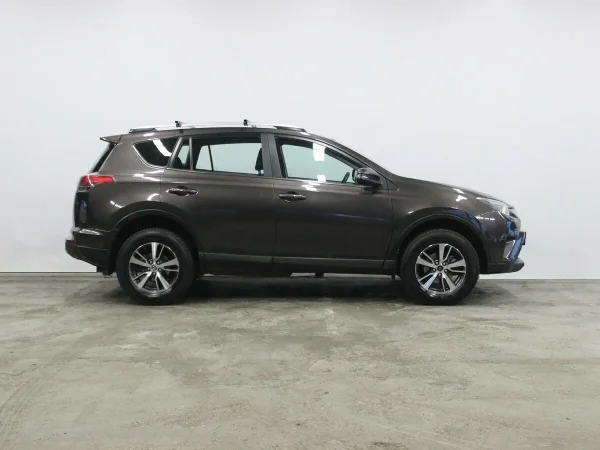 Toyota RAV4, IV (XA40) Рестайлинг фото №4