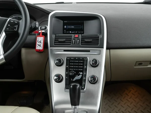 Volvo XC60, I фото №17