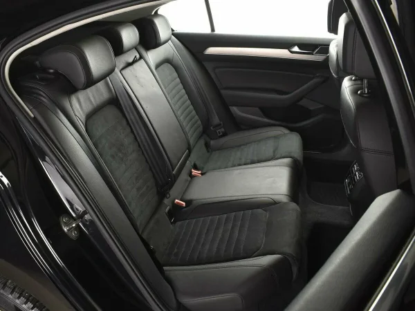 Volkswagen Passat, B8 фото №12