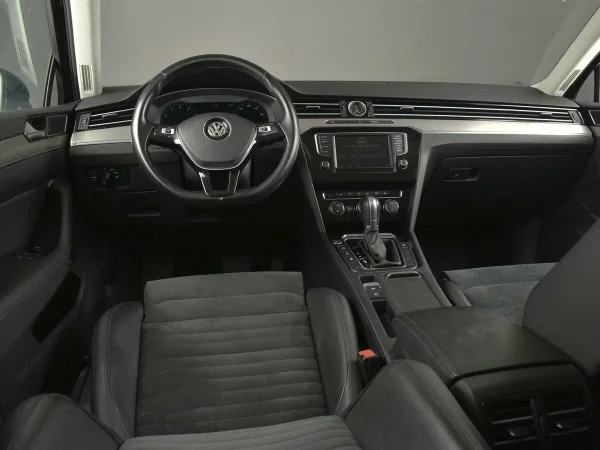 Volkswagen Passat, B8 фото №6