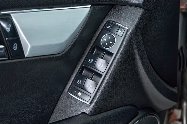 Mercedes-Benz C-Класс, III (W204) фото №15