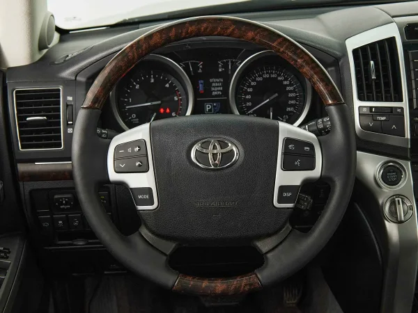 Toyota Land Cruiser, 200 Series Рестайлинг 1 фото №11