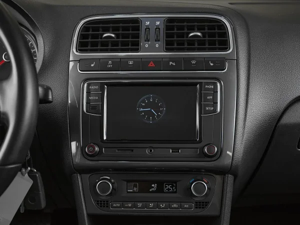 Volkswagen Polo, V Рестайлинг фото №12