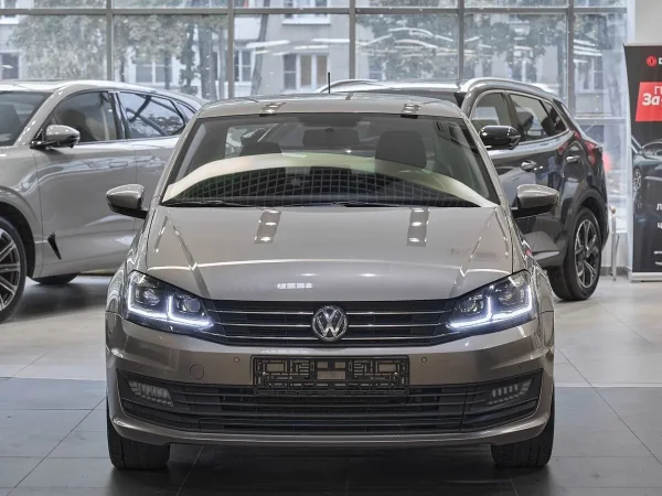 Volkswagen Polo, V Рестайлинг фото №2