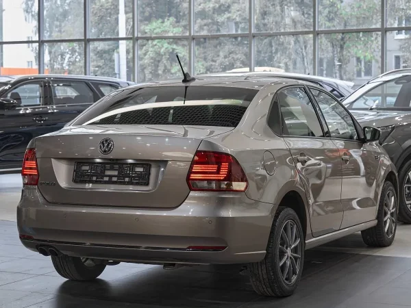 Volkswagen Polo, V Рестайлинг фото №6