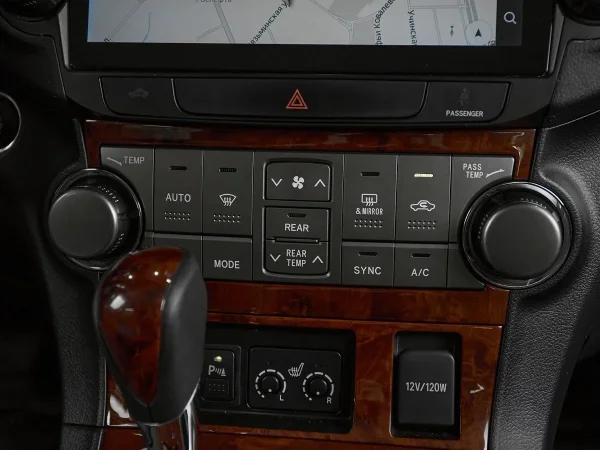 Toyota Highlander, II (XU40) Рестайлинг фото №20