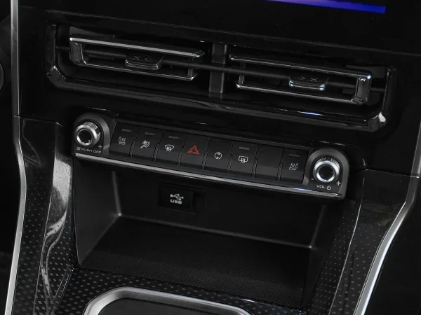 Haval M6, II фото №17