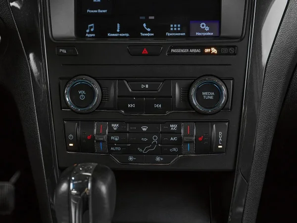 Ford Explorer, V Рестайлинг 2 фото №18