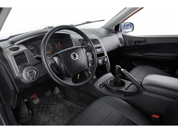 SsangYong Kyron, I Рестайлинг фото №13