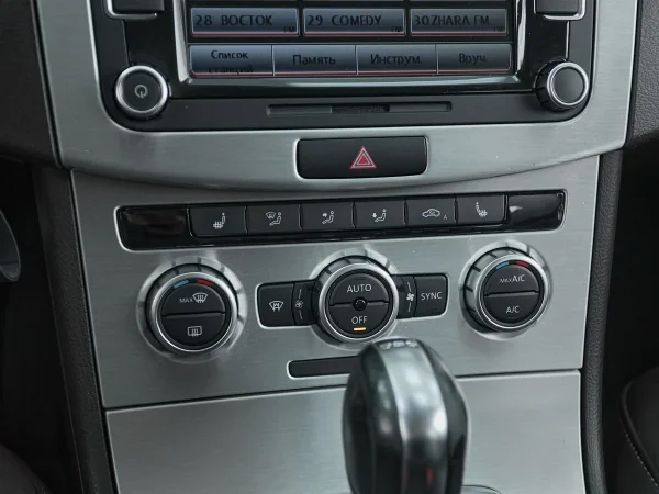 Volkswagen Passat, B7 фото №17