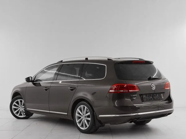 Volkswagen Passat, B7 фото №4