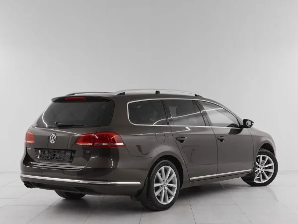 Volkswagen Passat, B7 фото №6