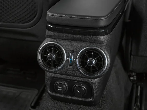 Kia Stinger, I фото №23