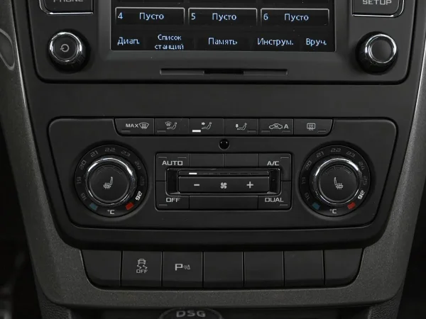 Skoda Yeti, I Рестайлинг фото №18