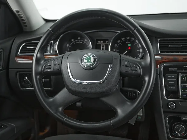 Skoda Superb, II фото №10