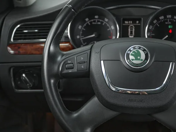 Skoda Superb, II фото №11