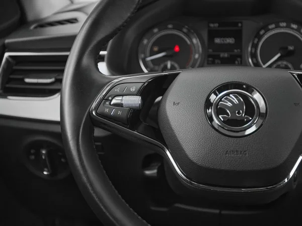 Skoda Rapid, II фото №11