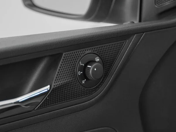 Skoda Rapid, II фото №14