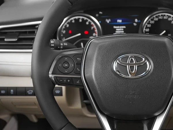 Toyota Camry, VIII (XV70) фото №11