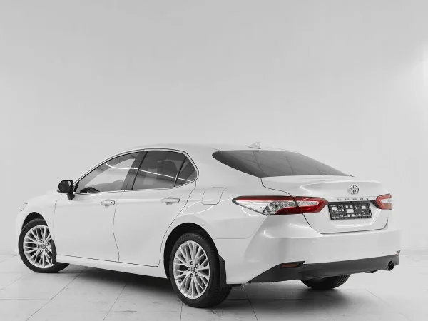 Toyota Camry, VIII (XV70) фото №4