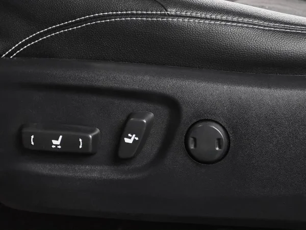 Toyota Land Cruiser Prado, 150 Series Рестайлинг 1 фото №17