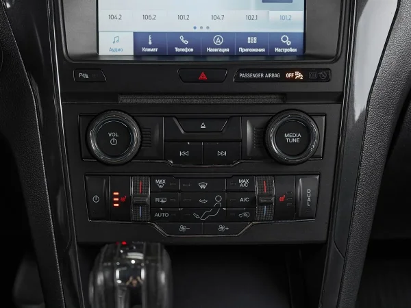 Ford Explorer, V Рестайлинг 2 фото №18