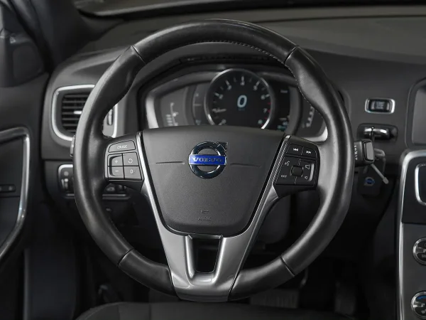 Volvo S60, II Рестайлинг фото №10