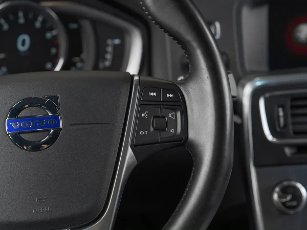 Volvo S60, II Рестайлинг фото №12