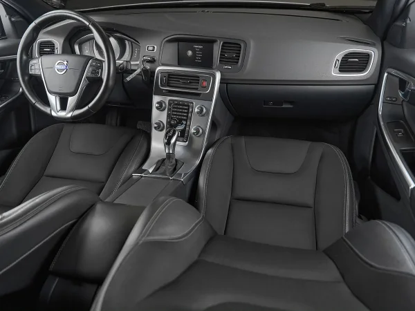 Volvo S60, II Рестайлинг фото №9