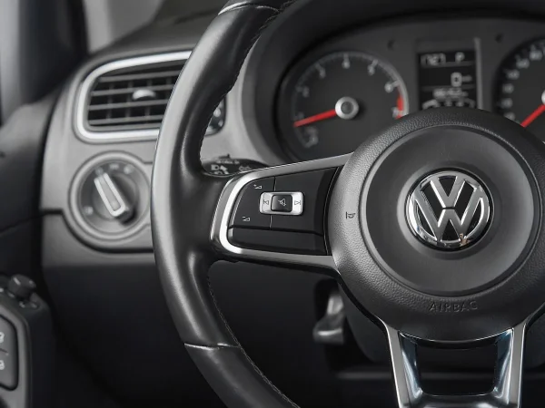 Volkswagen Polo, V Рестайлинг фото №11