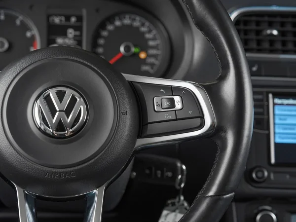 Volkswagen Polo, V Рестайлинг фото №12