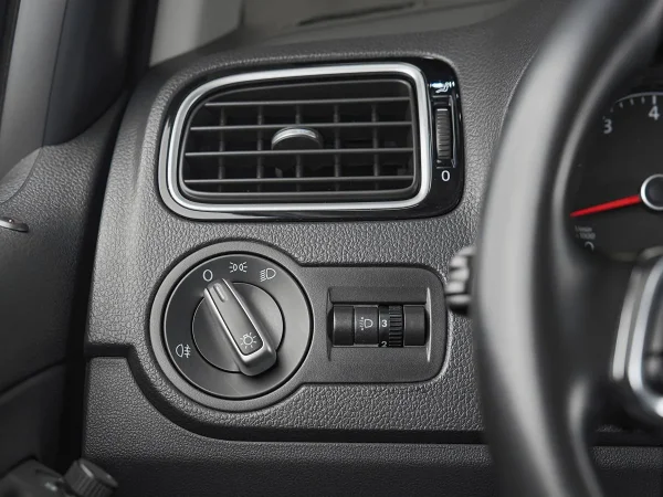 Volkswagen Polo, V Рестайлинг фото №14