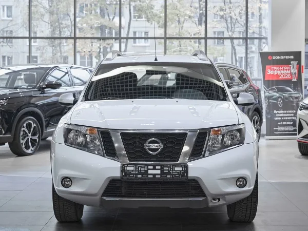Nissan Terrano, III (D10) фото №2