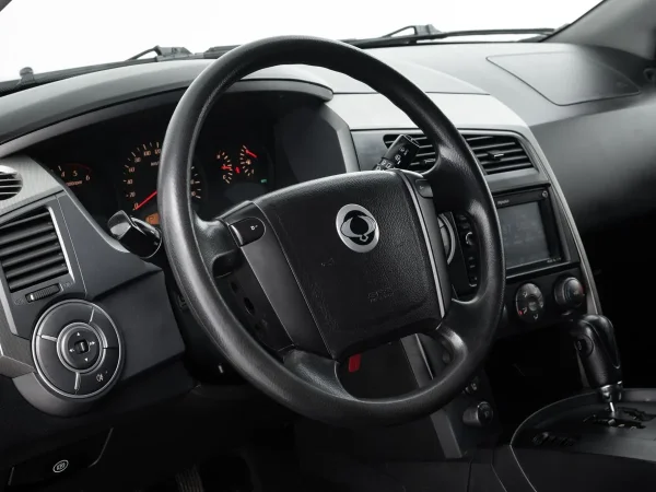 SsangYong Kyron, I Рестайлинг фото №10